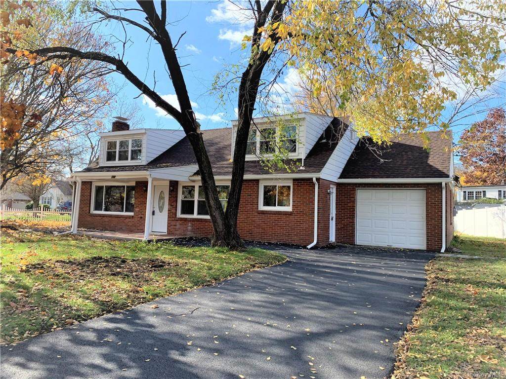 104 Laurel Drive - Photo 1