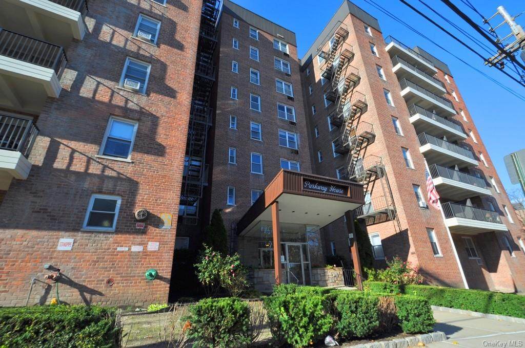 61 Bronx River Road - Photo 1