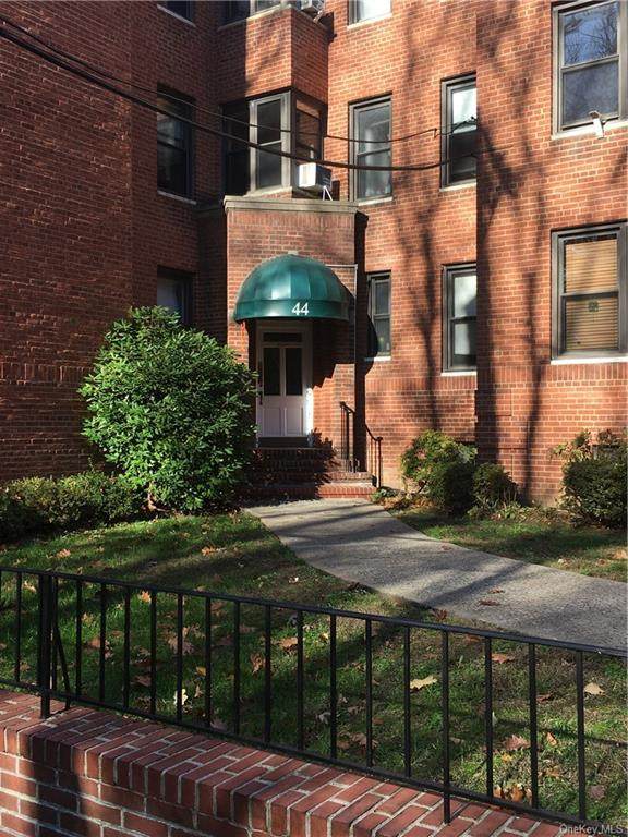 44 Parkway - Photo 1