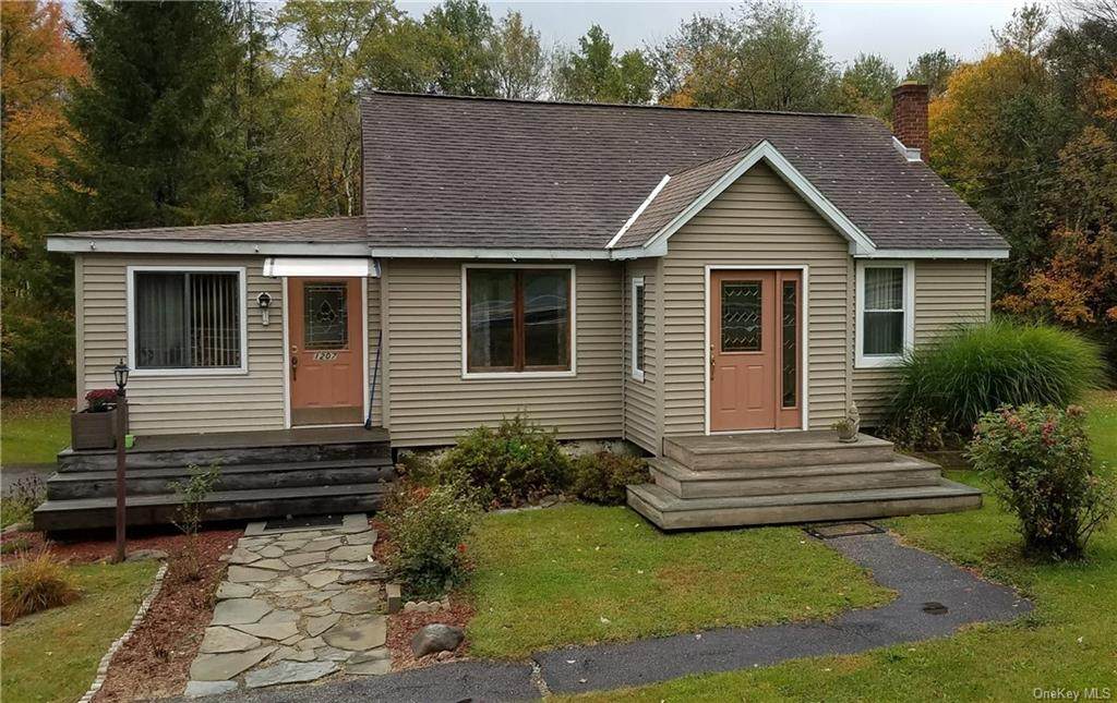 1207 Ulster Heights Road - Photo 1