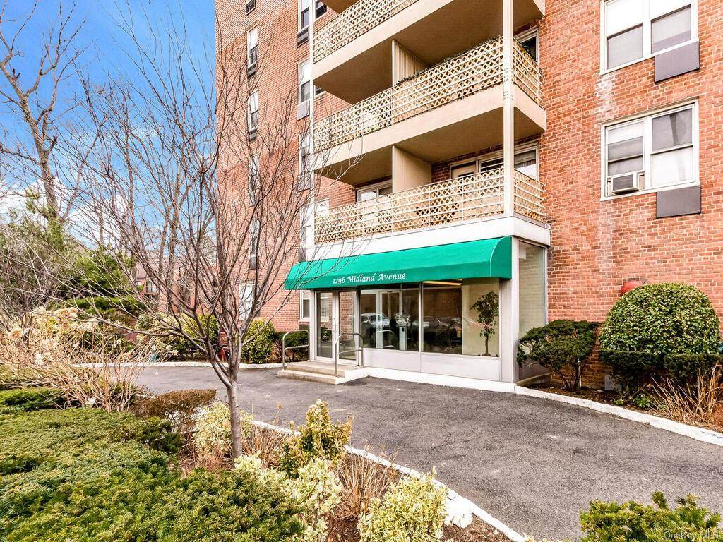 1296 Midland Avenue - Photo 1