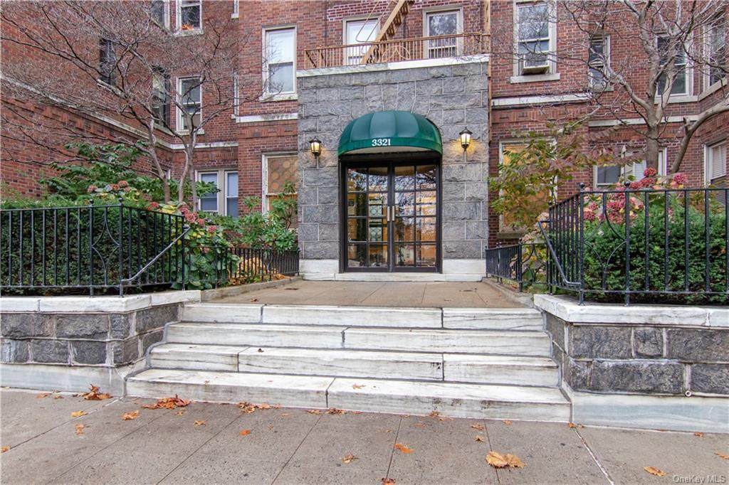 3321 Bruckner Boulevard - Photo 1