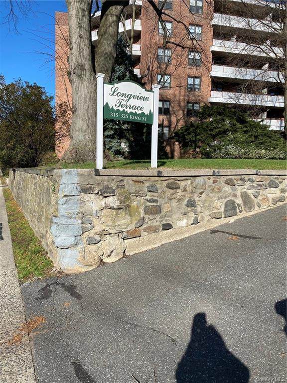 315 King Street - Photo 1