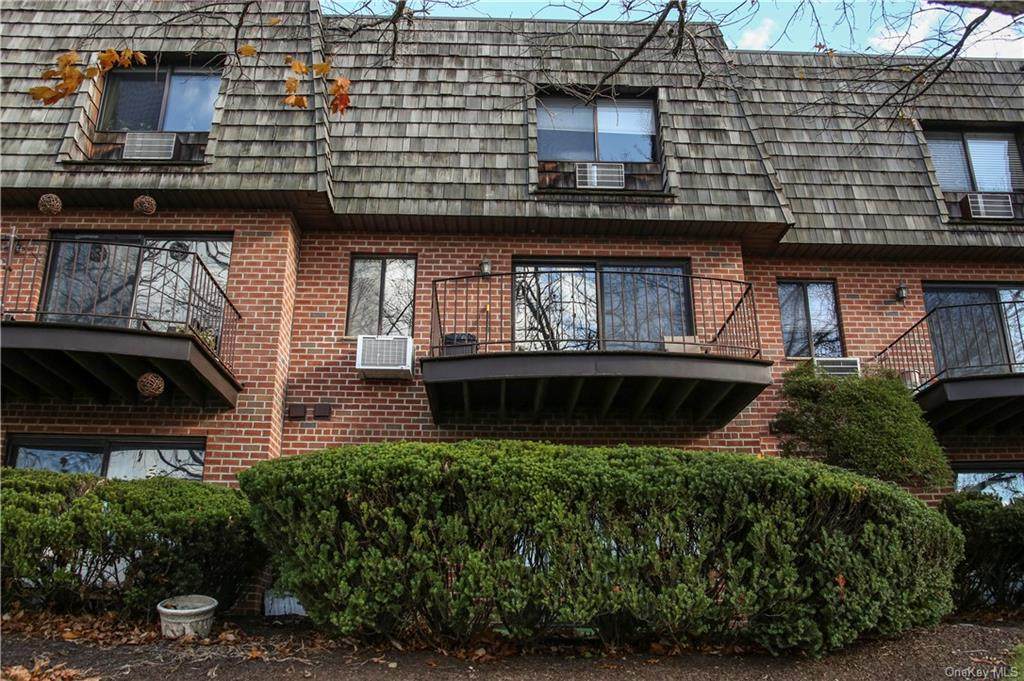 28 Briarcliff Drive - Photo 1
