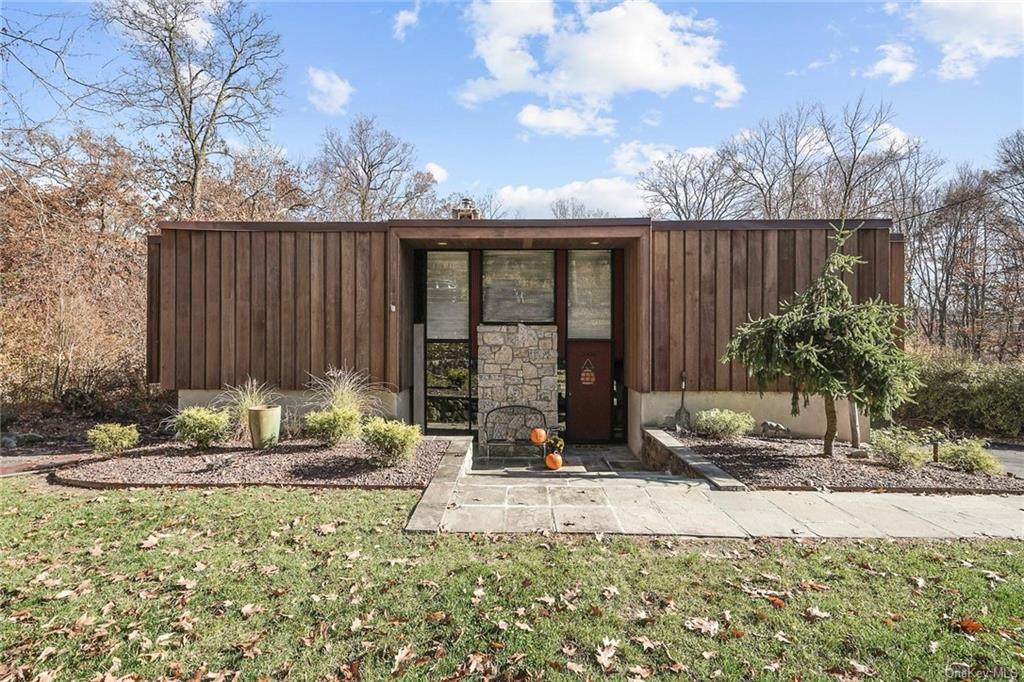 2596 Dunning Drive - Photo 1