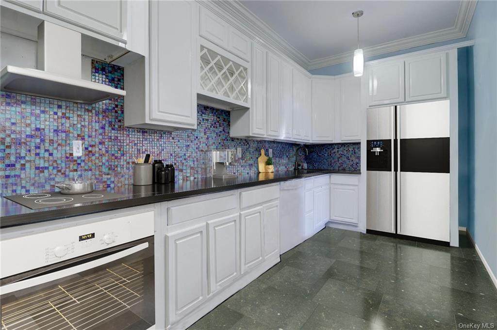 139 Chambers Street - Photo 1