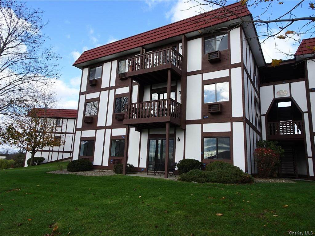 13 Skyline Drive - Photo 1