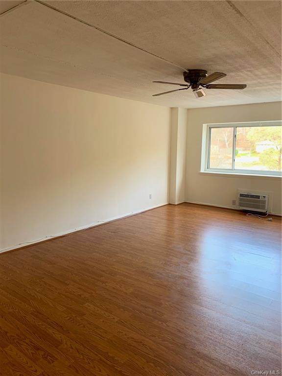 410 Benedict Avenue - Photo 1