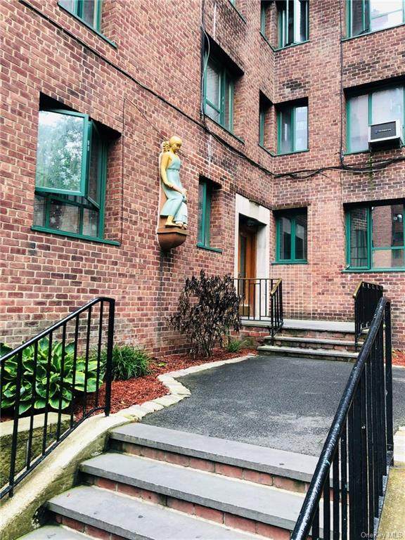 1591 Metropolitan Avenue - Photo 1