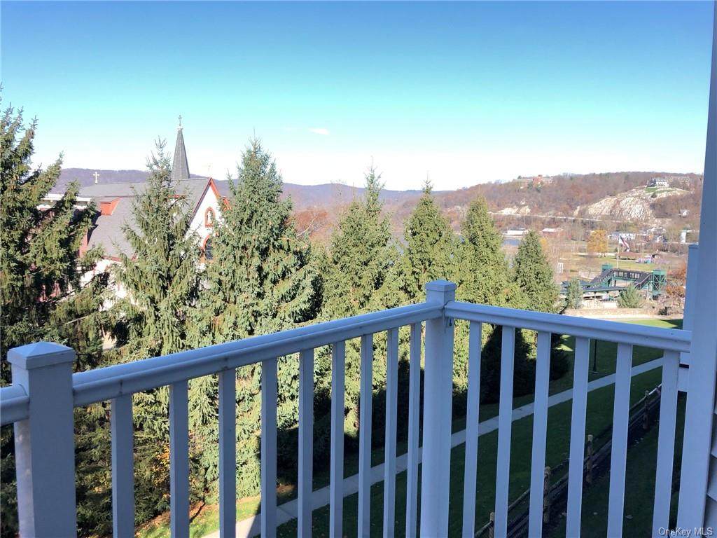 222 Northview Court - Photo 1