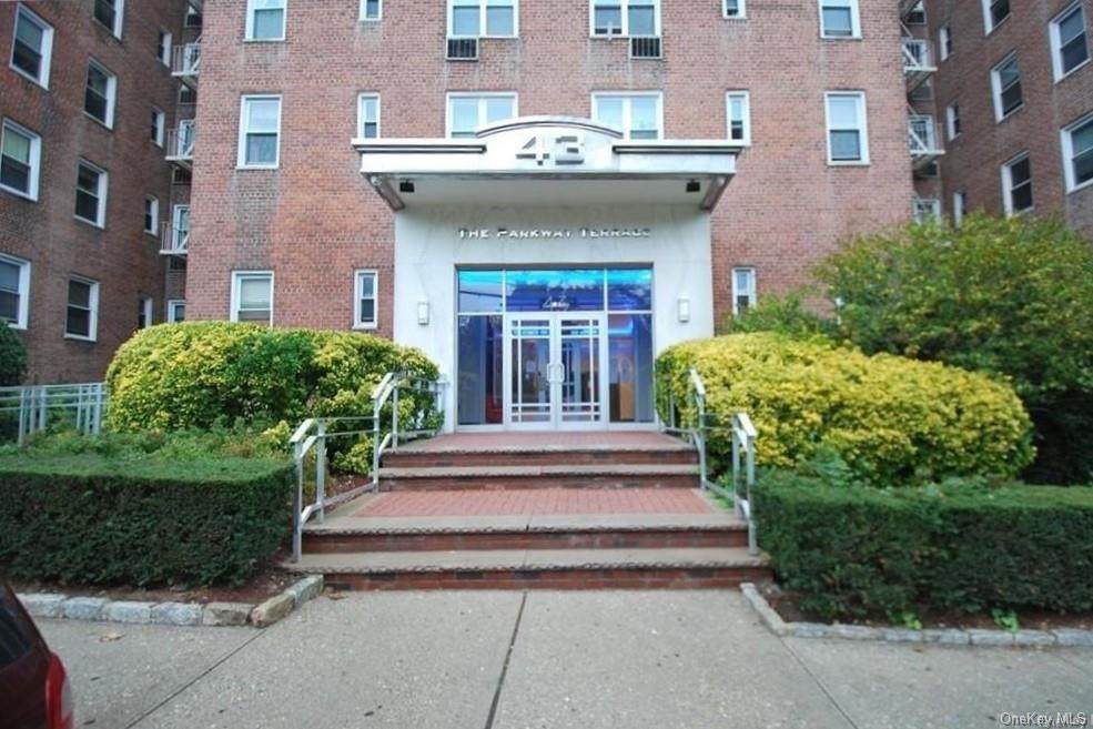 43 Bronx River Road - Photo 1