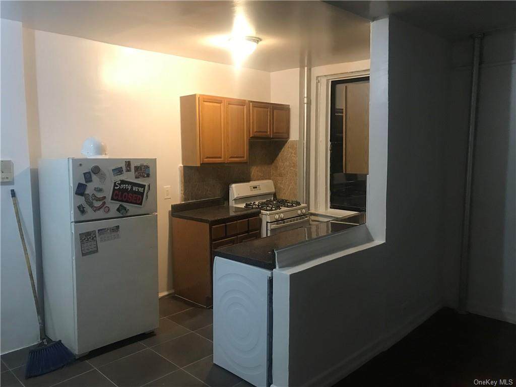 2122 Valentine Avenue - Photo 1