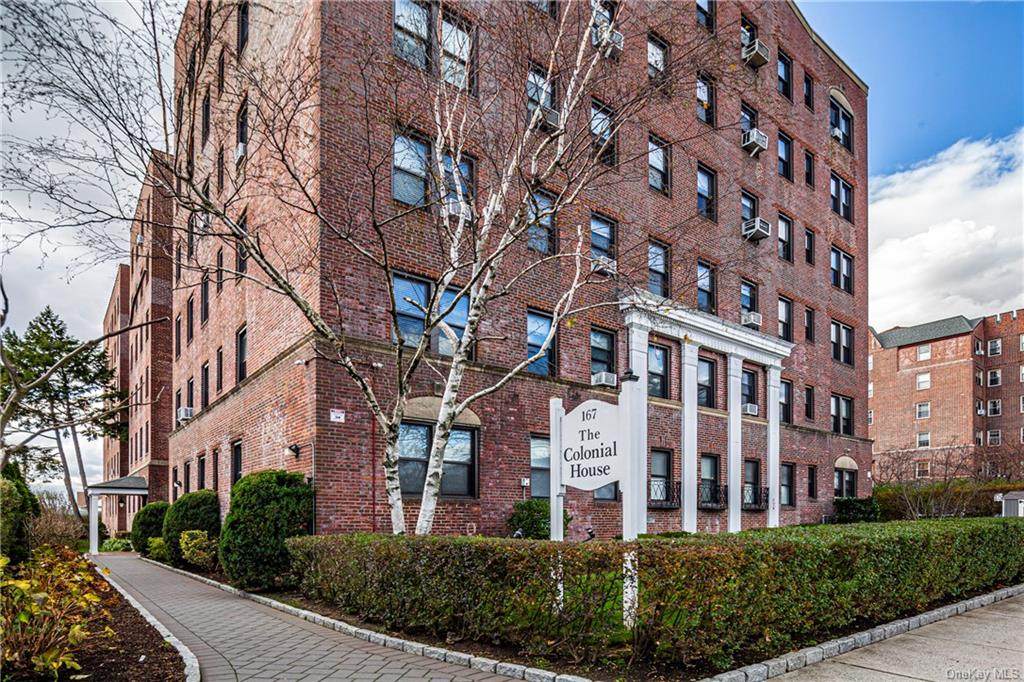 167 Centre Avenue - Photo 1