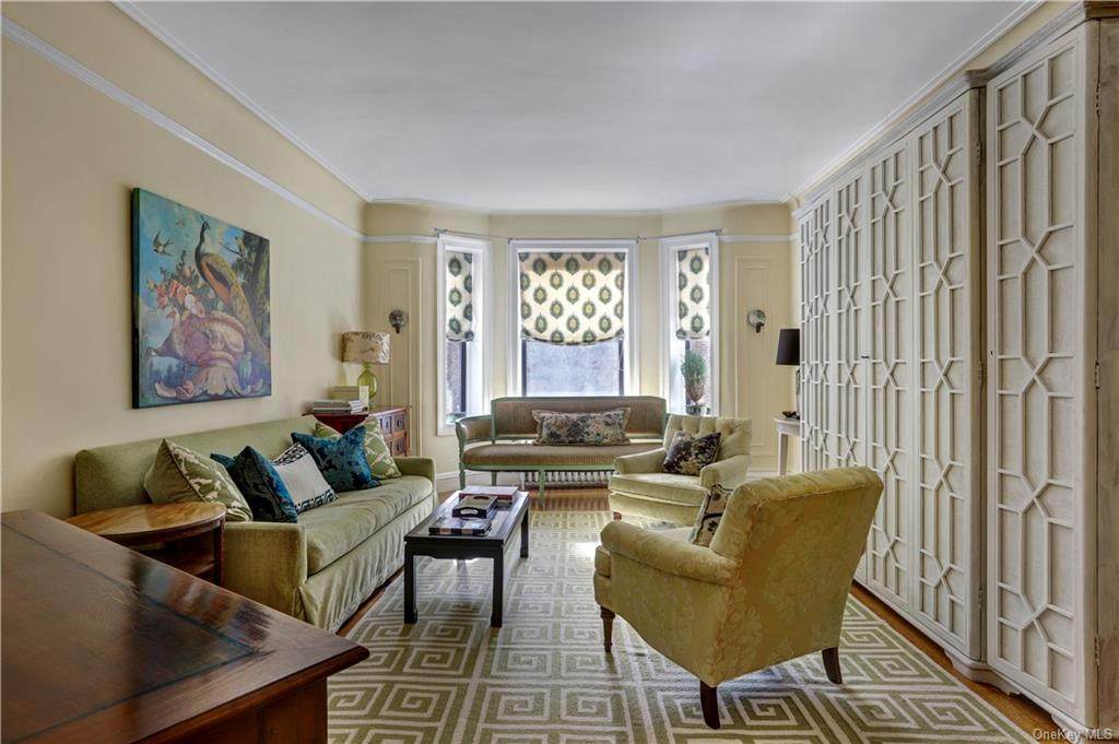 31 Pondfield Road - Photo 1