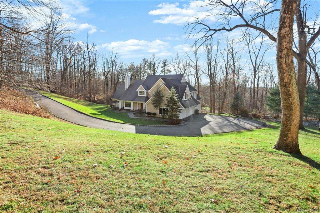15 Overlook Drive - Photo 1