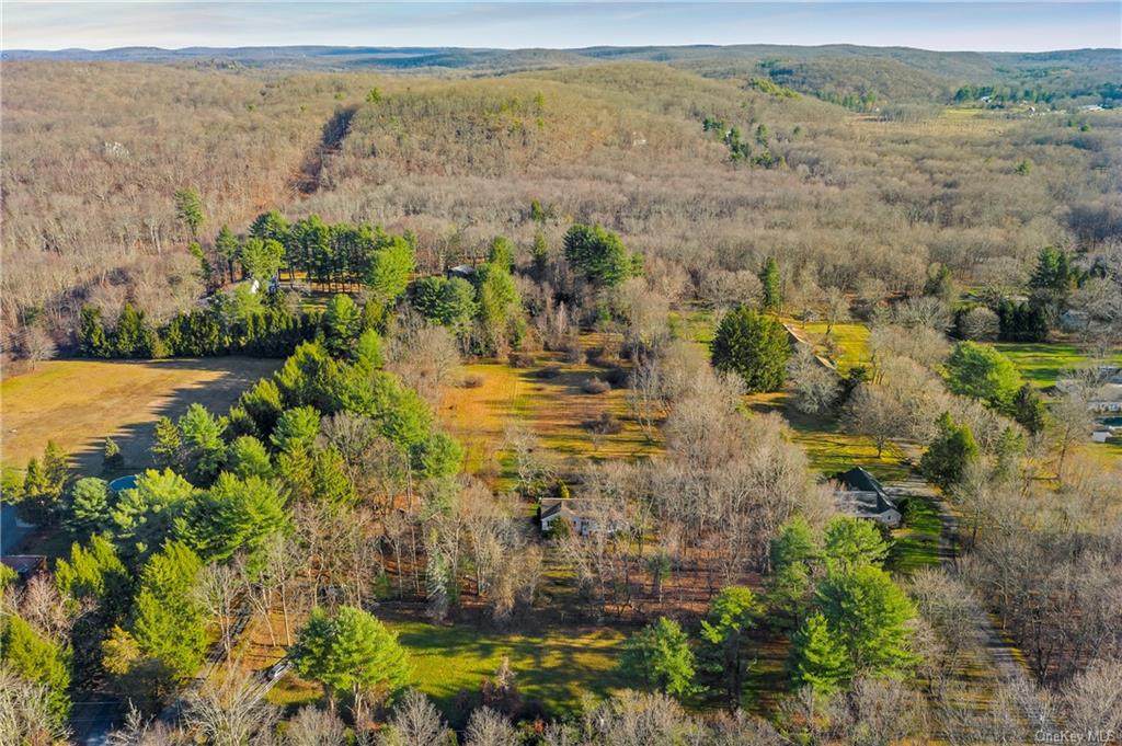 25 Field Drive - Photo 1
