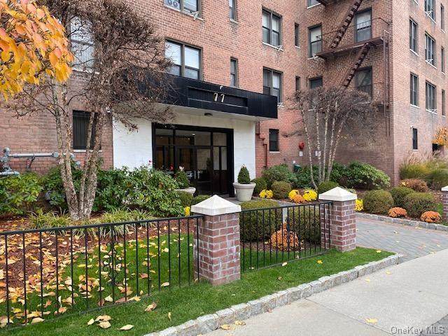 77 Bronx River Road - Photo 1