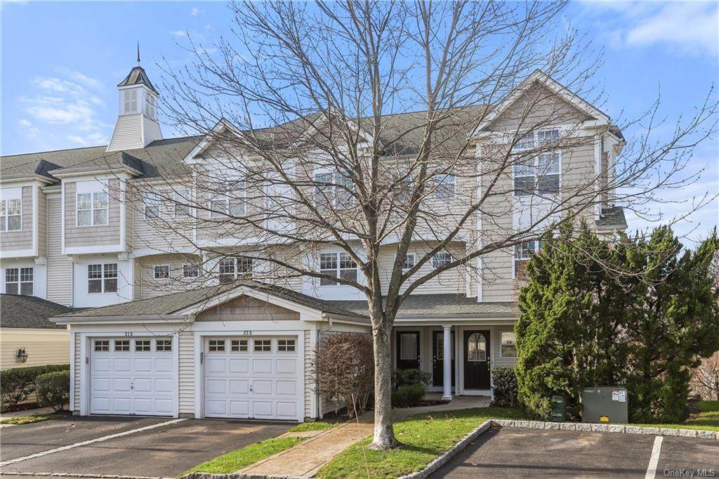 227 Highridge Court - Photo 1