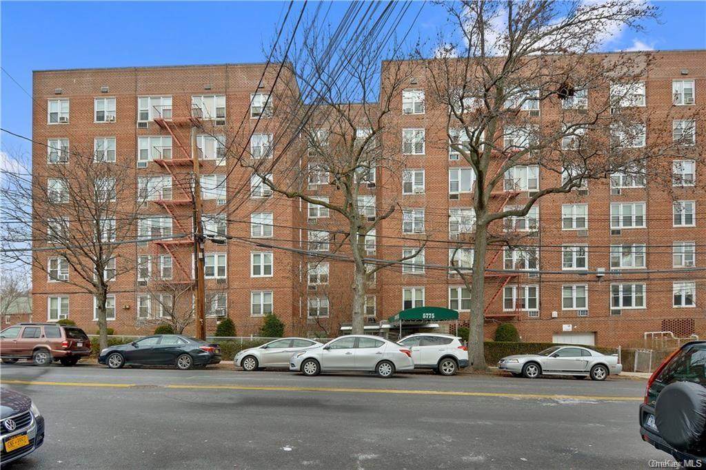 5775 Mosholu Avenue - Photo 1
