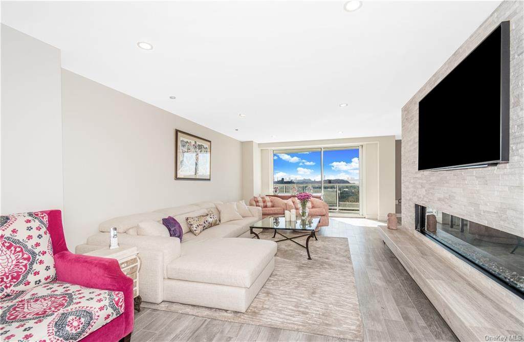 3333 Henry Hudson Parkway - Photo 1