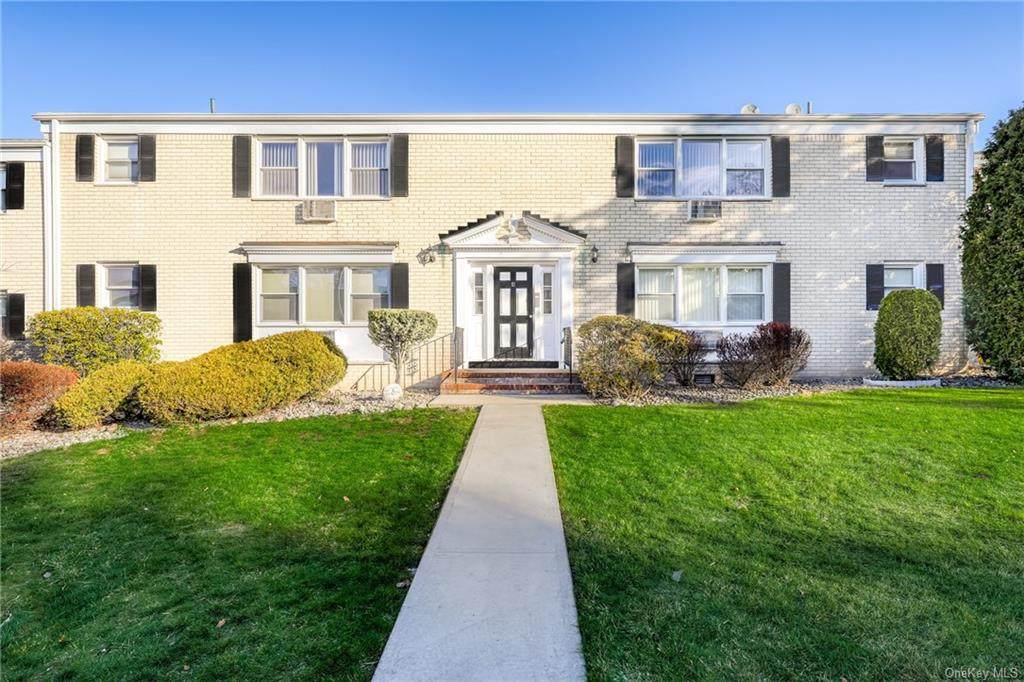 4 Lenox Court - Photo 1