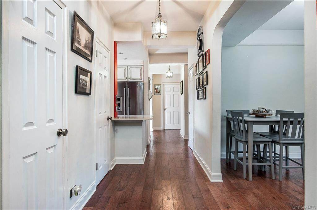 192 Garth Road - Photo 1