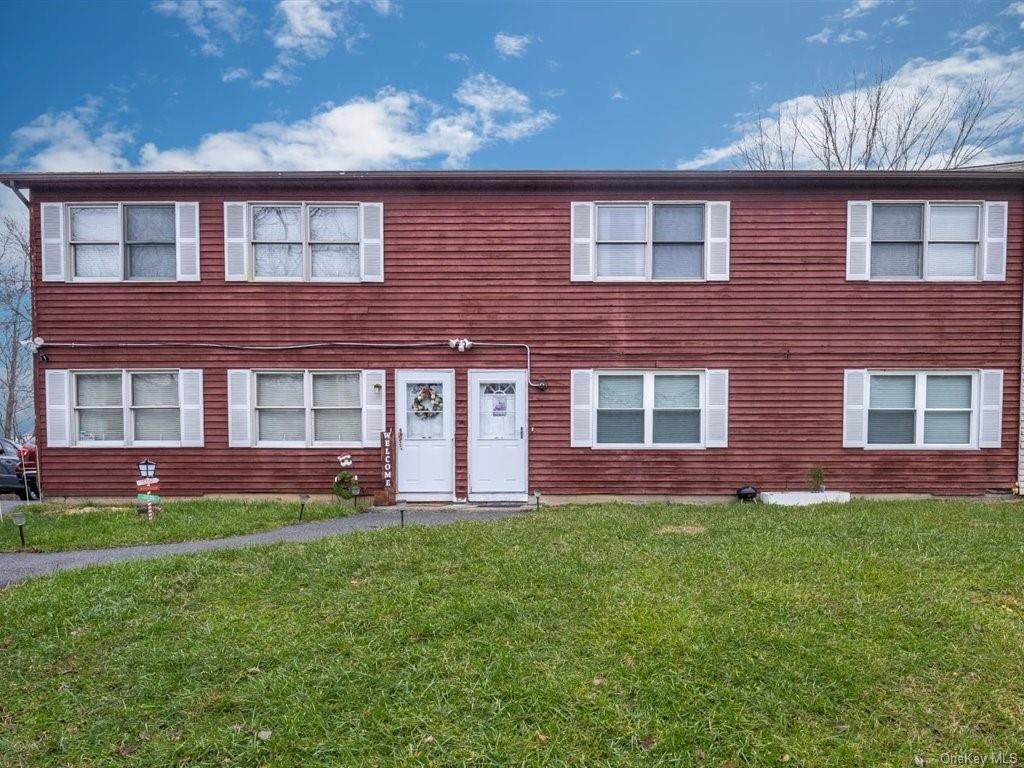 21 - 22 Williamsburg Drive - Photo 1