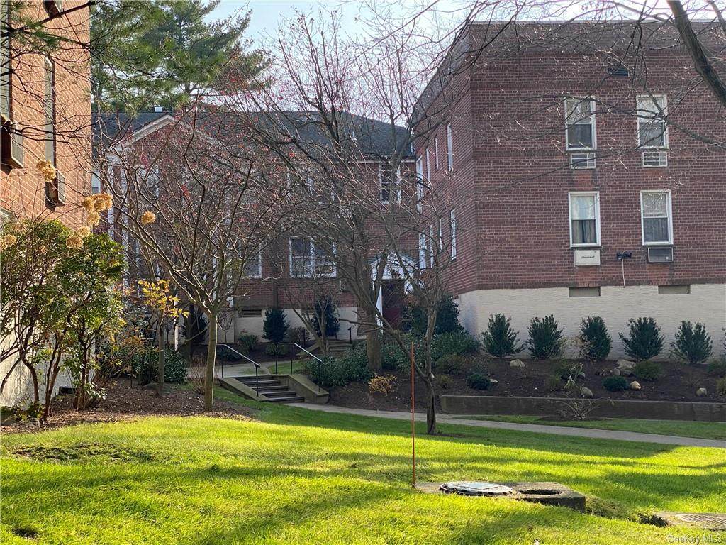 309 Palmer Terrace - Photo 1