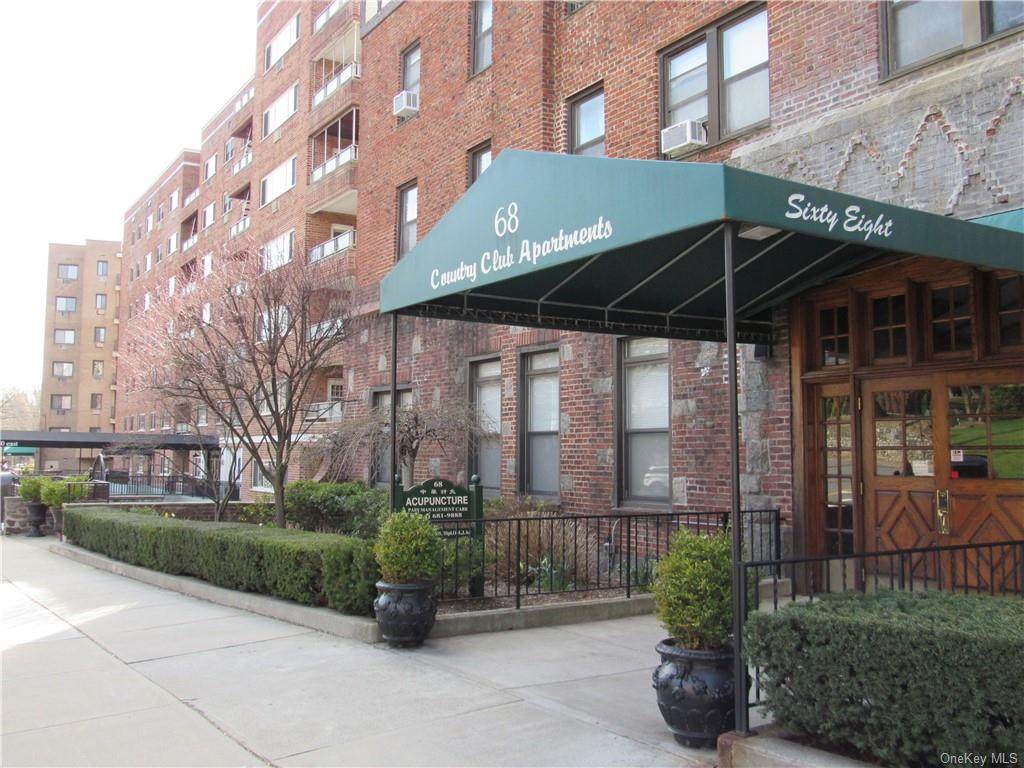 68 Hartsdale Avenue - Photo 1