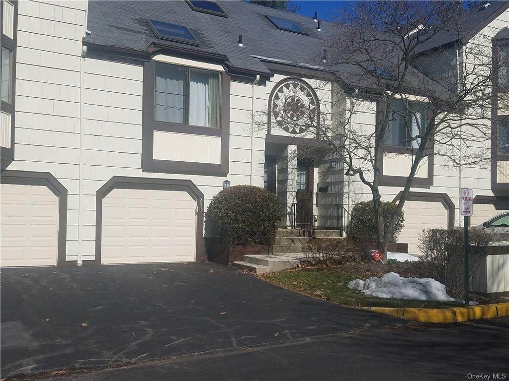 251 Treetop Circle - Photo 1