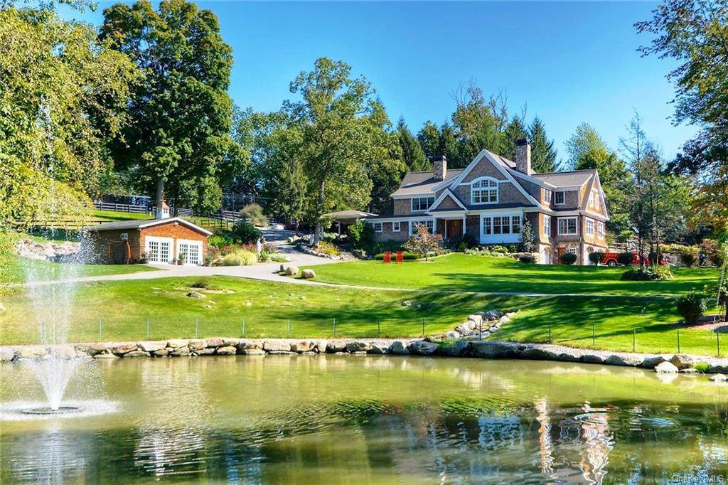 13 Starr Ridge Road - Photo 1