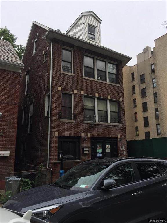 2832 University Avenue - Photo 1
