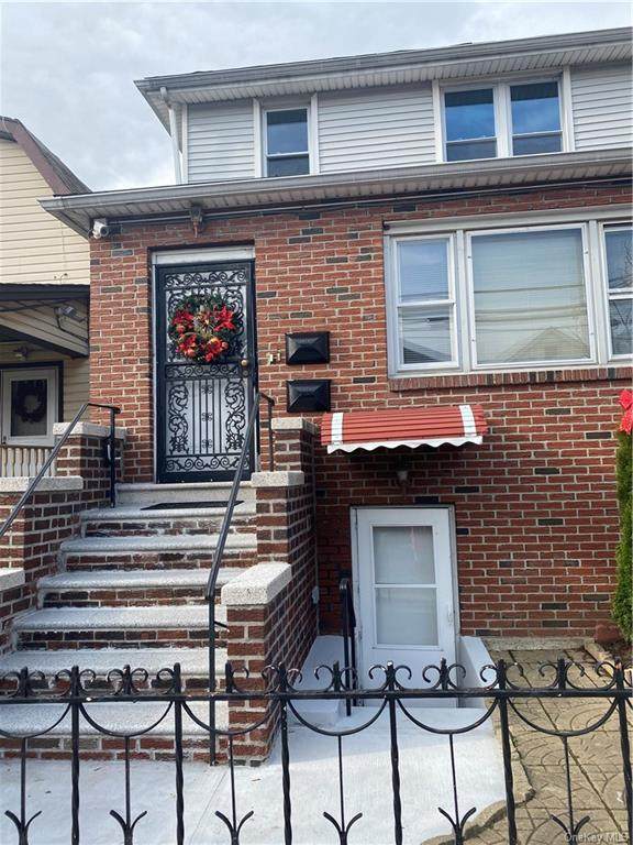 1933 Hobart Avenue - Photo 1