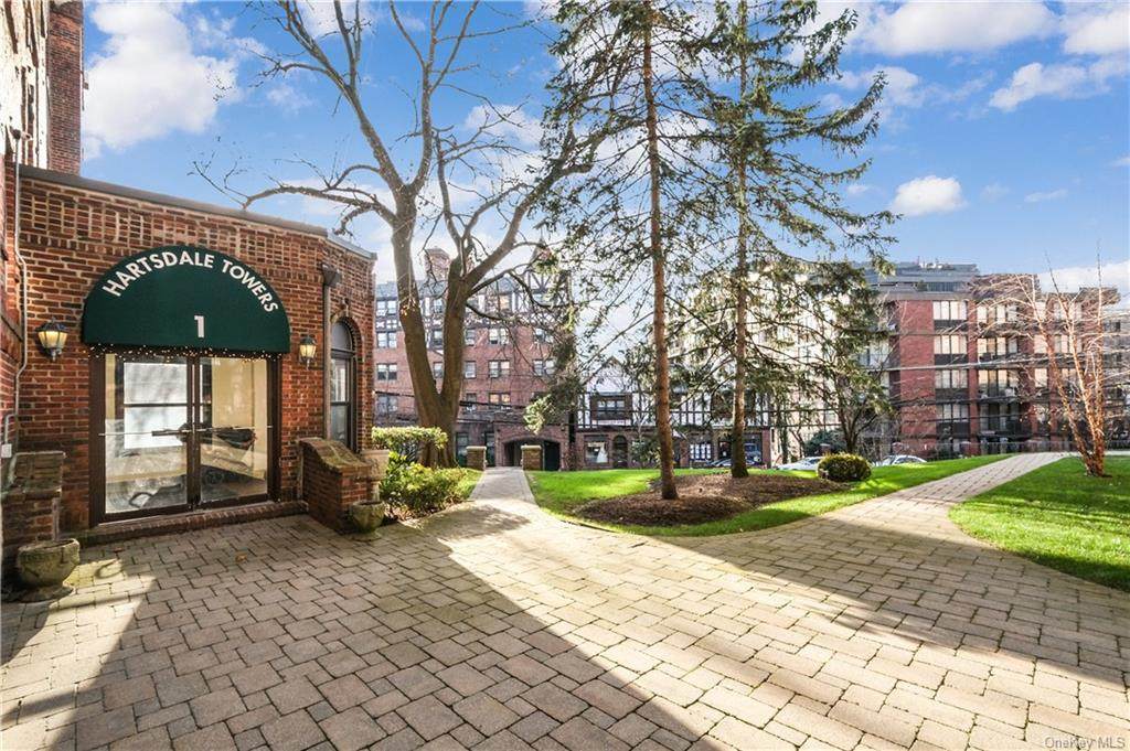 1 Columbia Avenue - Photo 1