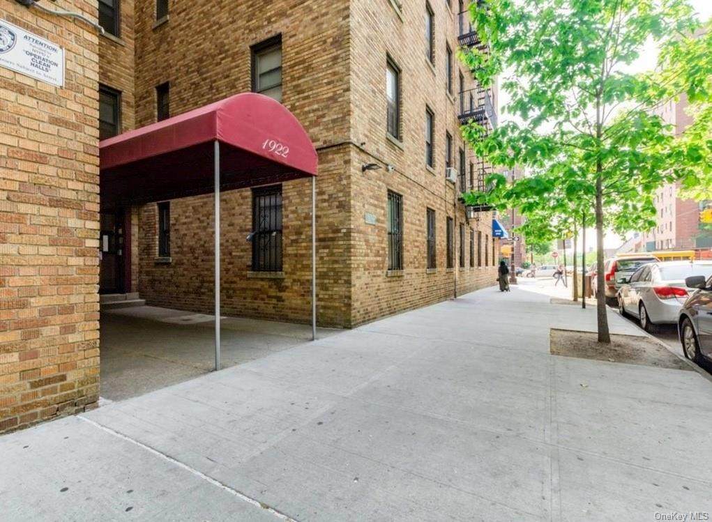 1922 Mcgraw Avenue - Photo 1
