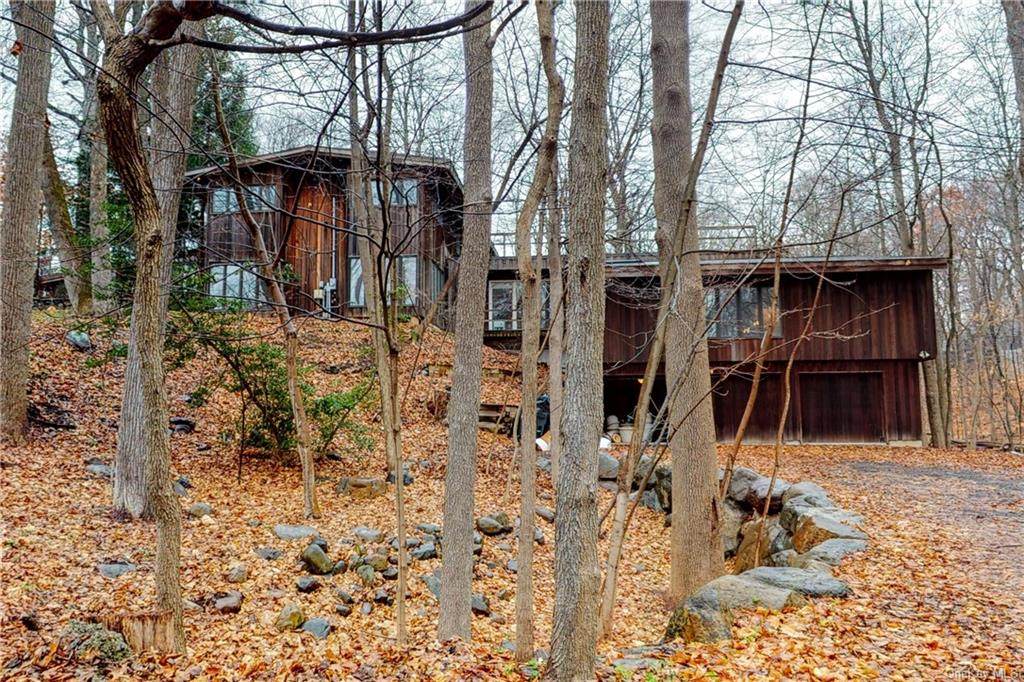 25 Sparrowbush Road - Photo 1