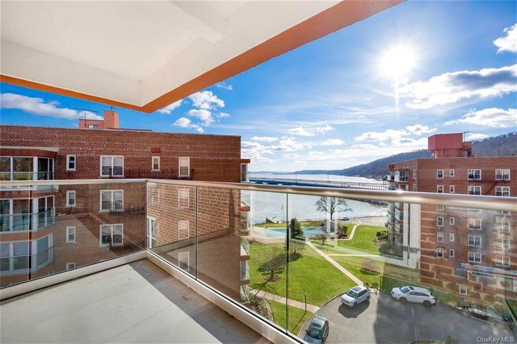 2 Salisbury Place - Photo 1
