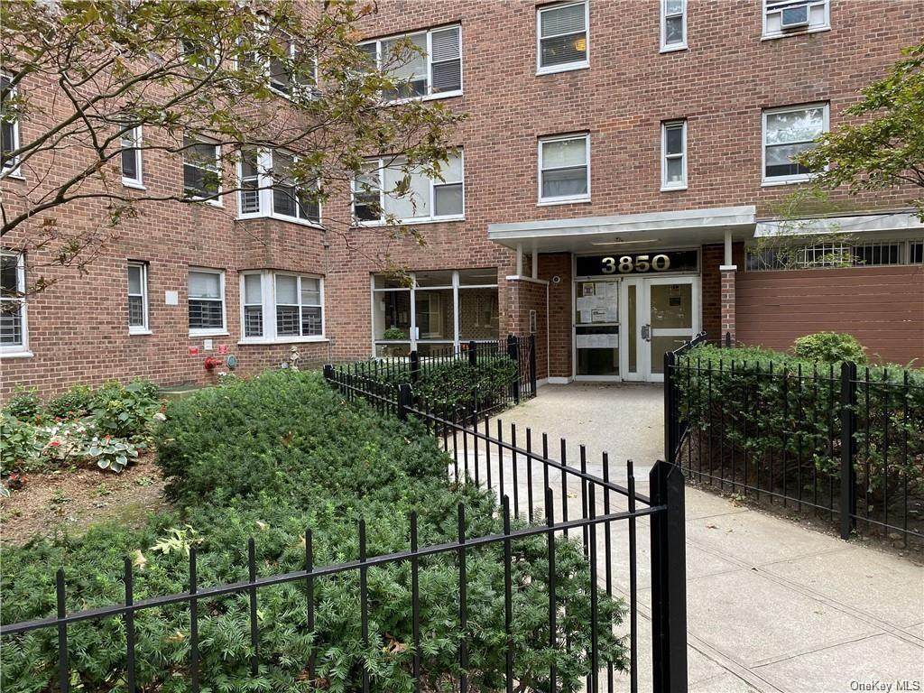 3850 Sedgwick Avenue - Photo 1