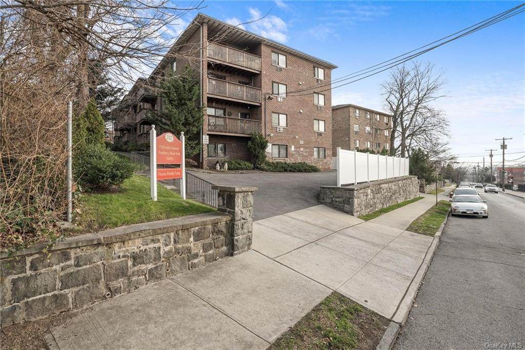332 Palisade Avenue - Photo 1