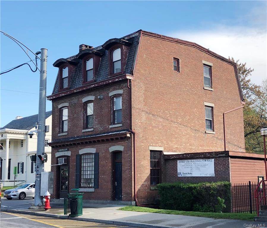 403 Main Street - Photo 1