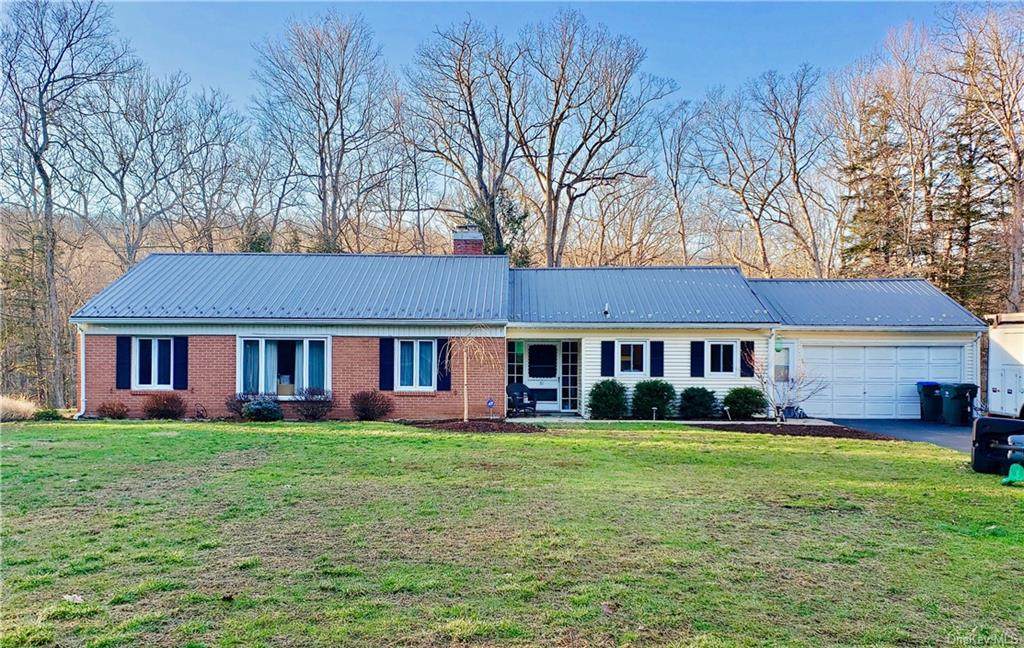 27 Maple Brook Road - Photo 1