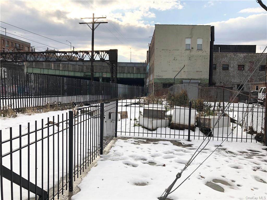 1601 Van Buren Street - Photo 1