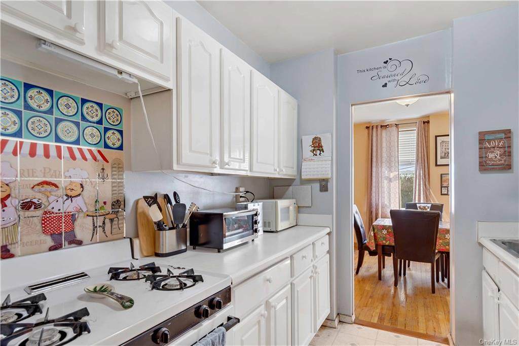 333 Bronx River Road - Photo 1