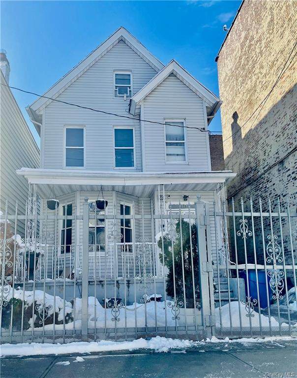 1719 Melville Street - Photo 1