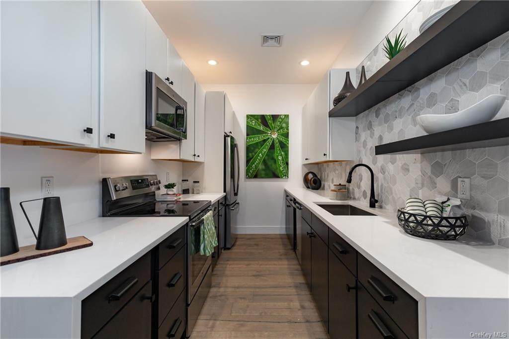 30 Beekman Street - Photo 1