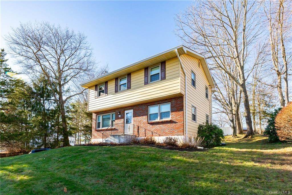 53 Tamarack Hill Drive - Photo 1