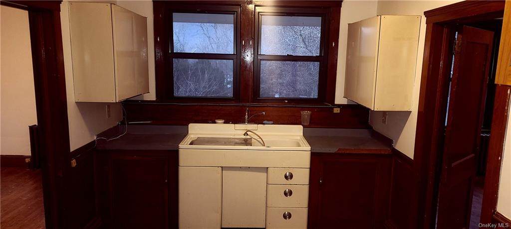 860 Route 9W - Photo 1