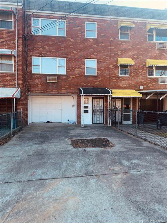 1966 Burke Avenue - Photo 1