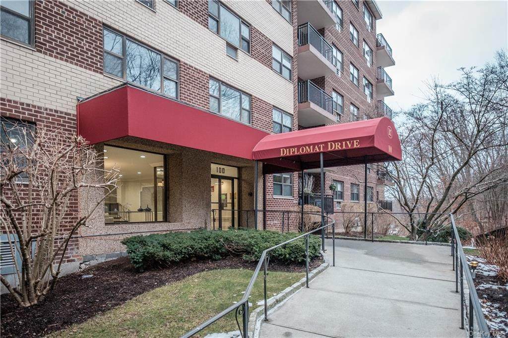 100 Diplomat Drive - Photo 1