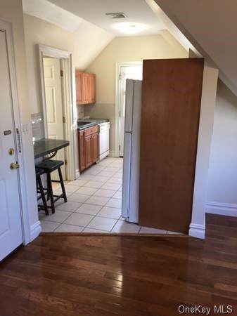 621 Valley Avenue - Photo 1